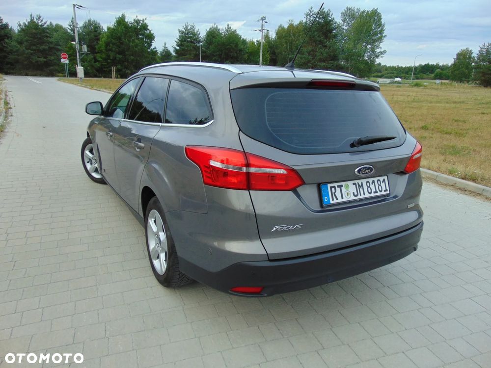 Ford Focus 1.0 EcoBoost Titanium - 3