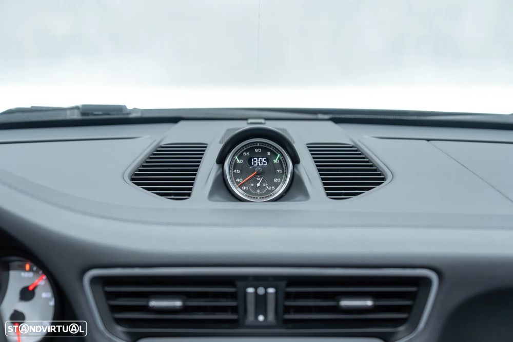 Porsche 911 (991) Turbo S Cabriolet - 23