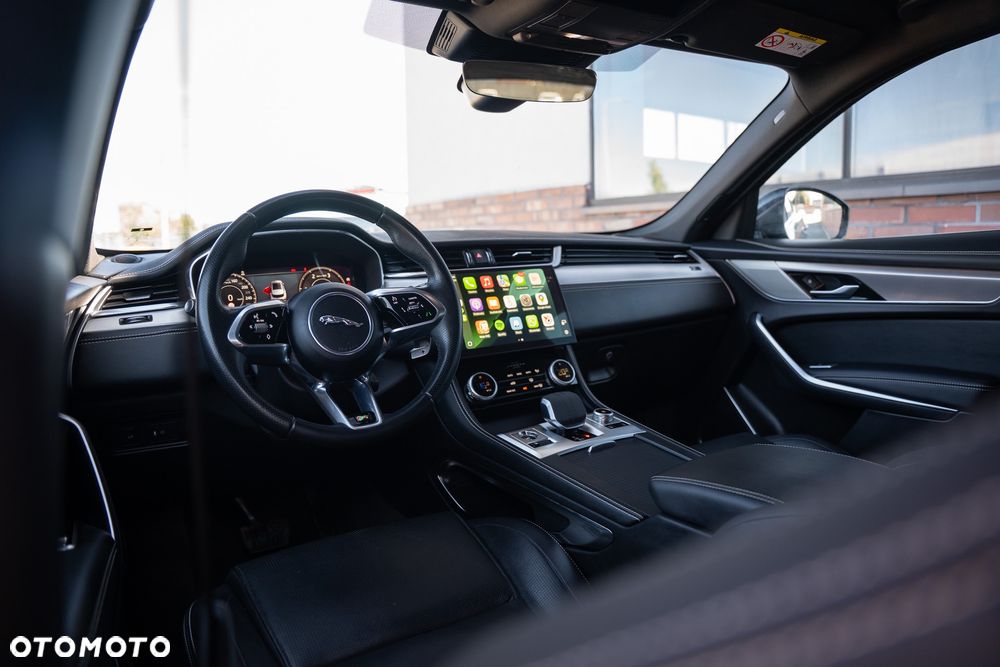 Jaguar F-Pace D165 AWD R-Dynamic S - 27