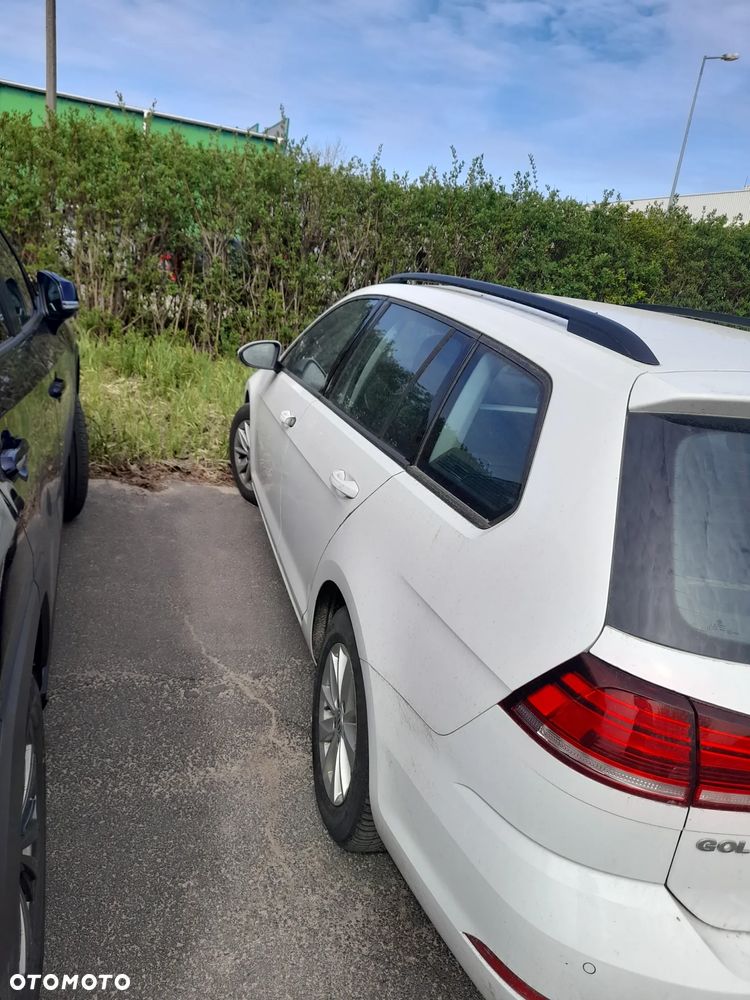 Volkswagen Golf 1.6 TDI BMT Trendline - 4