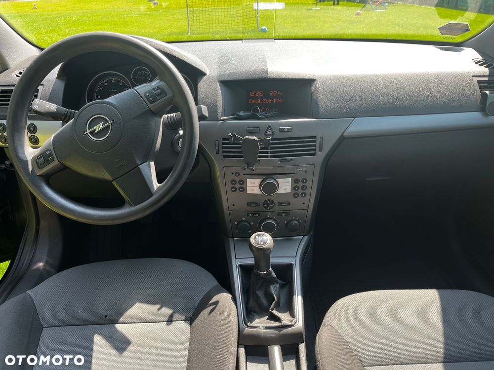 Opel Astra 1.6 Sport - 10