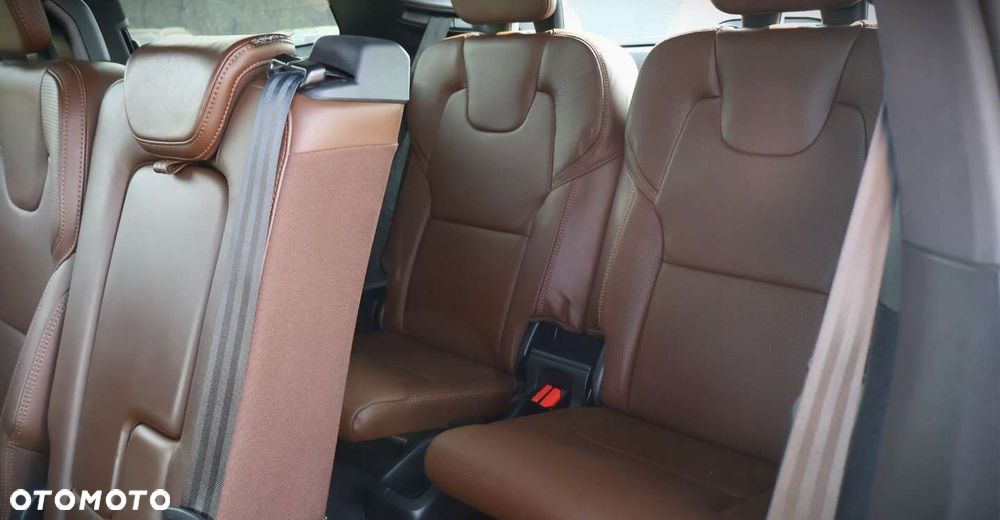 Volvo XC 90 - 18