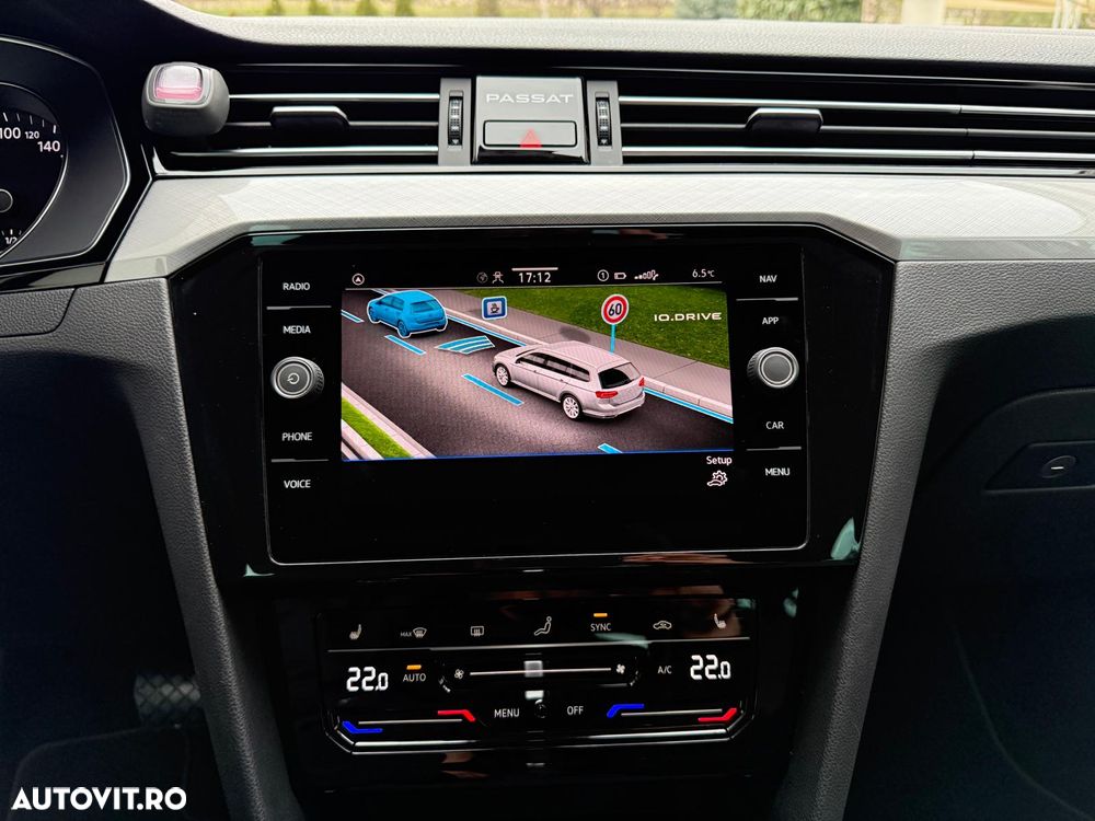 Volkswagen Passat - 16