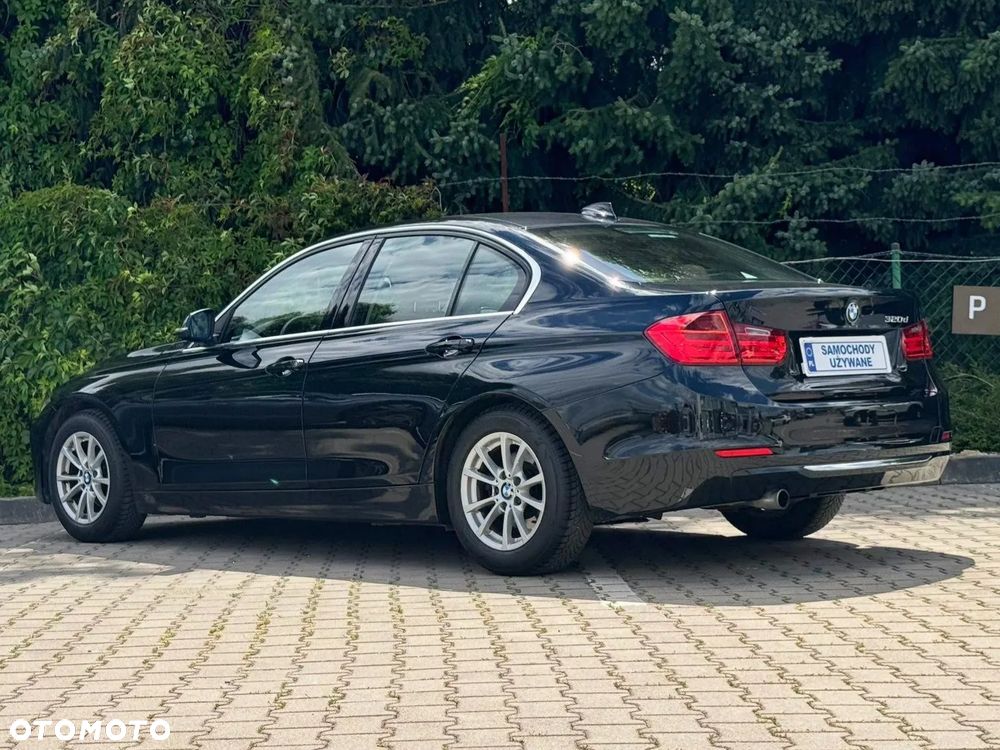 BMW Seria 3 320d Efficient Dynamics Edition Luxury Line - 4