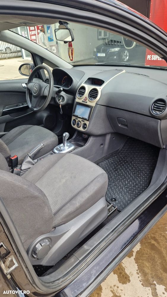 Opel Corsa 1.2i Easytronic Cosmo - 9