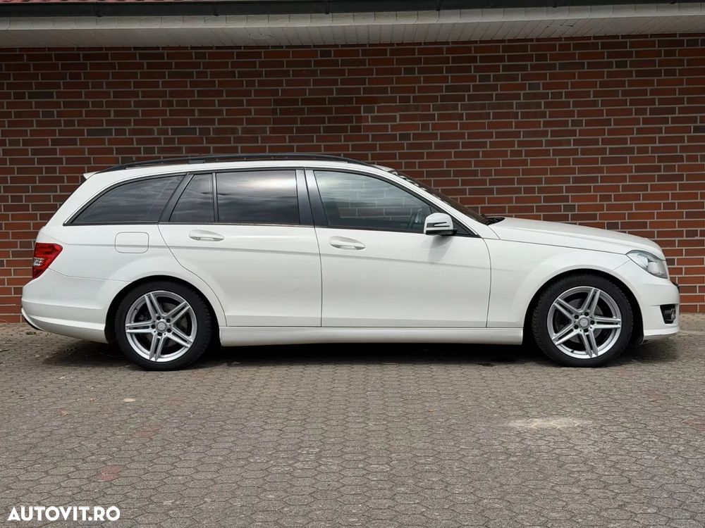 MERCEDES-BENZ Clasa C