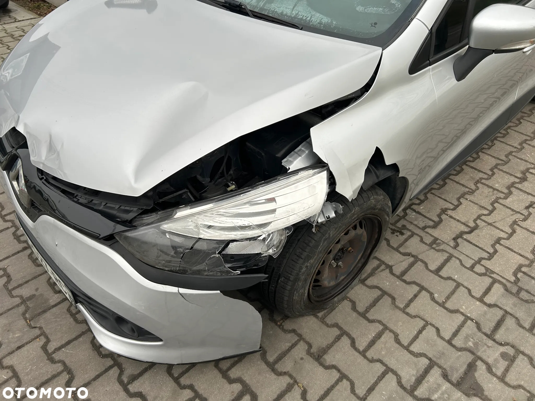 Renault Clio - 16