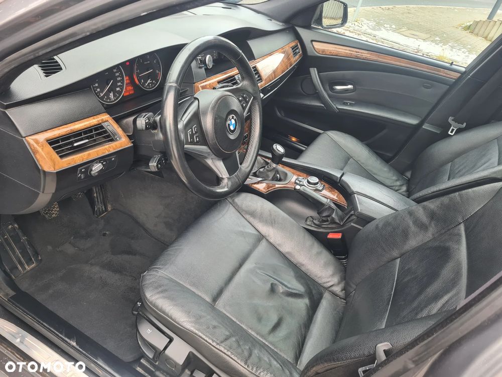 BMW Seria 5 525d xDrive Edition Sport - 15