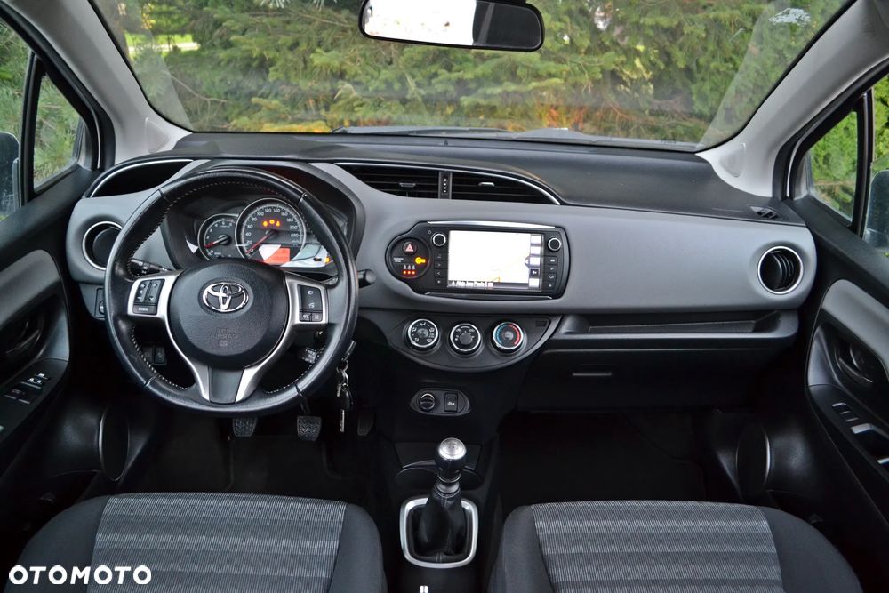 Toyota Yaris 1.4 D-4D - 11