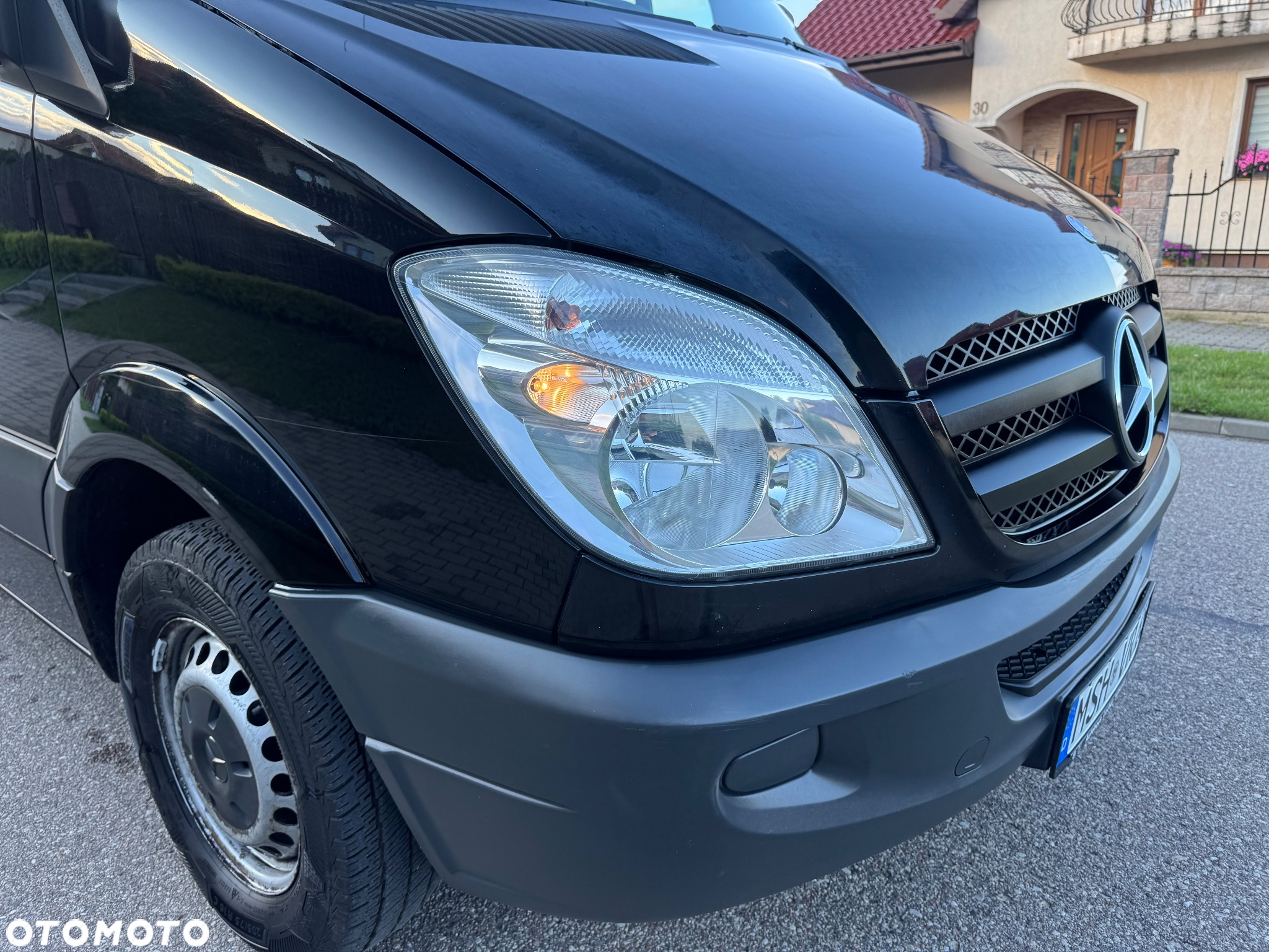 Mercedes-Benz Sprinter - 16