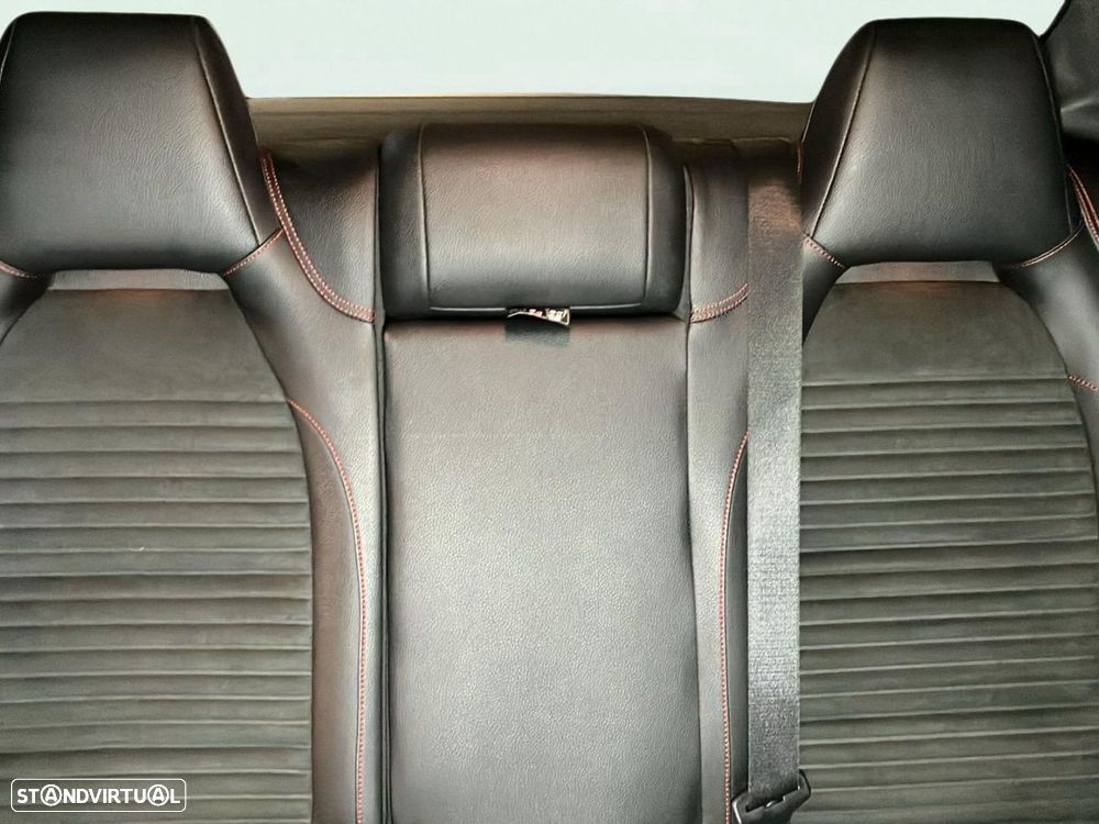 Mercedes-Benz CLA 220 - 16