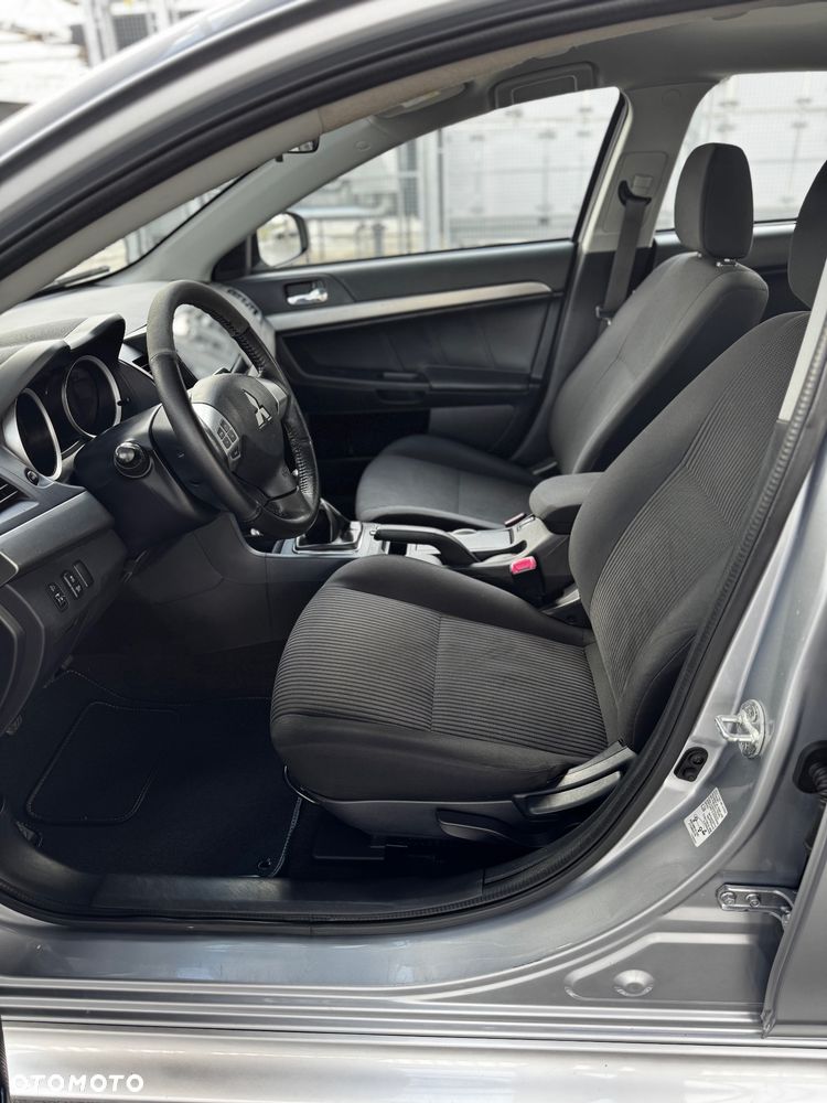 Mitsubishi Lancer 1.6 ClearTec Invite - 22