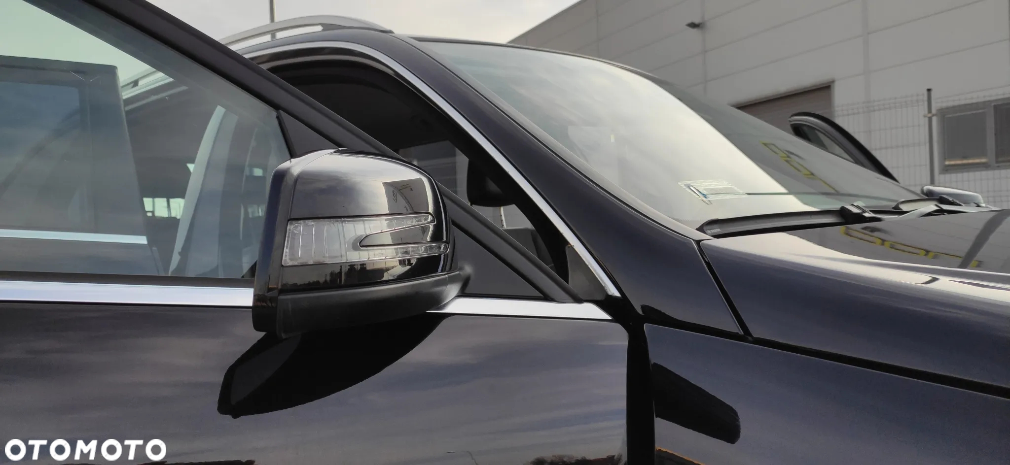 Mercedes-Benz Klasa C 180 T CGI Automatik BlueEFFICIENCY Avantgarde - 28