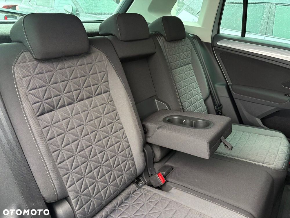 Volkswagen Tiguan - 15