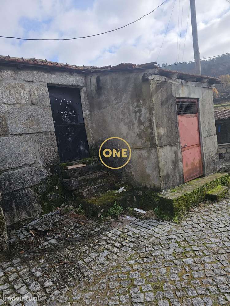 Moradia para restauro - Grande imagem: 3/7