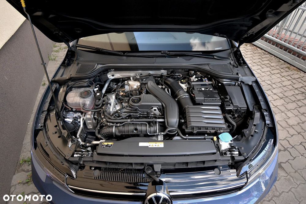 Volkswagen Golf 1.5 TSI EVO Life - 25