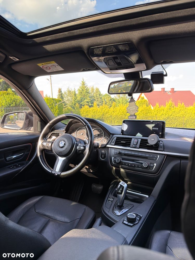 BMW Seria 3 320i xDrive Sport Line - 14