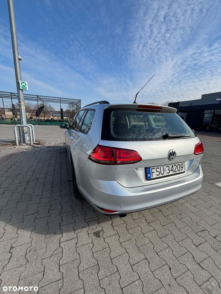 Volkswagen Golf 1.6 TDI Highline DSG - 13