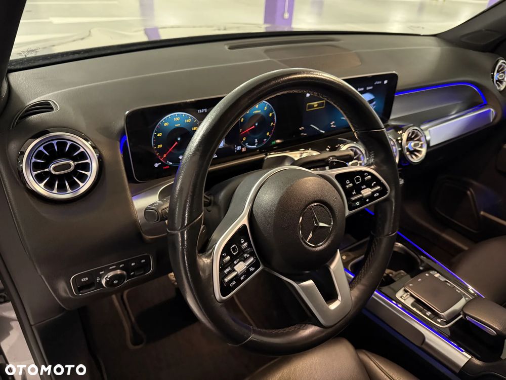 Mercedes-Benz GLB 250 4Matic 8G-DCT - 24