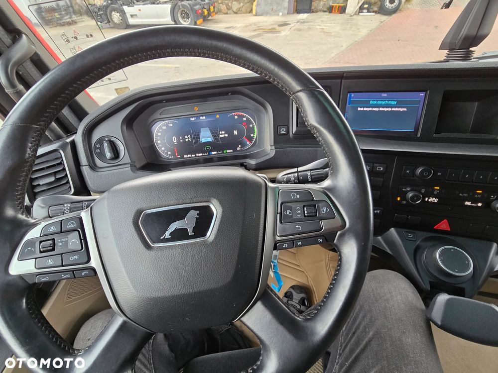 MAN MAN TG 3 XXL 470 KM LOWDECK - 39