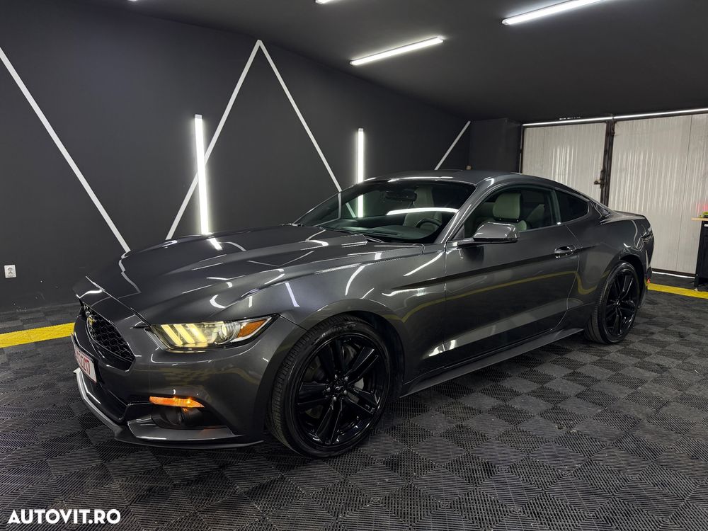 Ford Mustang 2.3 Eco Boost Aut. - 28