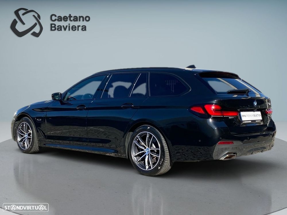 BMW 530 e Pack Desportivo M - 28