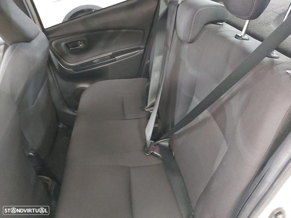 Toyota Yaris 1.5 HSD Square Collec.White - 5