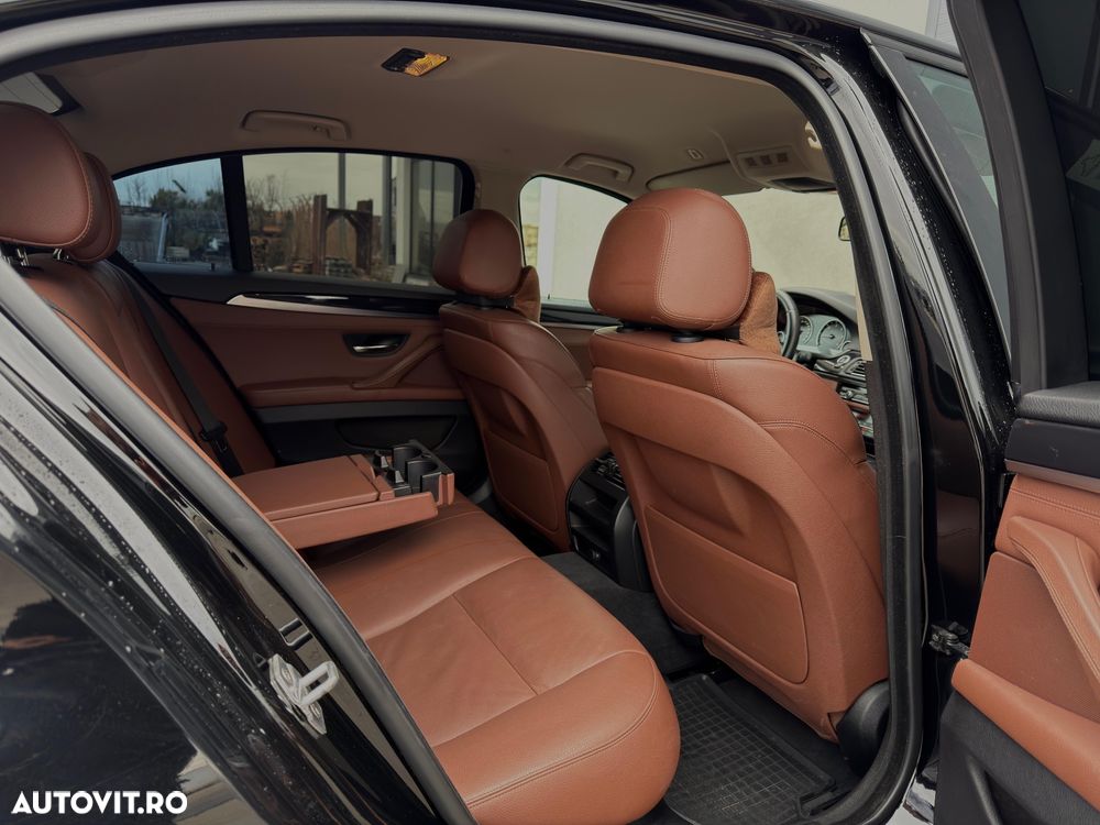 BMW Seria 5 520d Aut. - 16