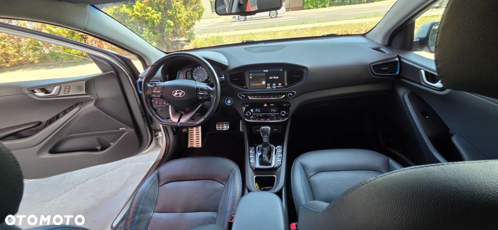 Hyundai IONIQ 1.6 GDI Premium - 30