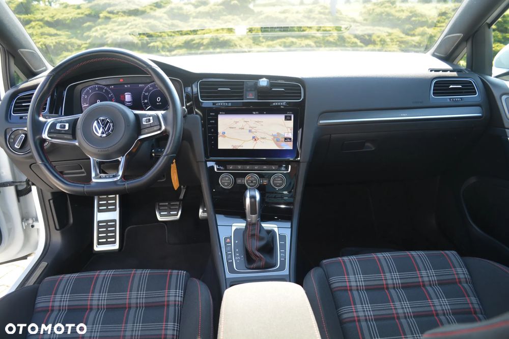Volkswagen Golf 2.0 TSI BMT GTI Performance DSG - 31