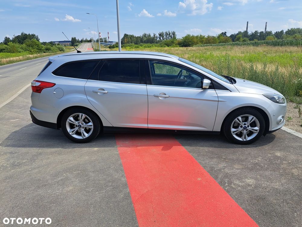 Ford Focus 1.6 EcoBoost Titanium - 4