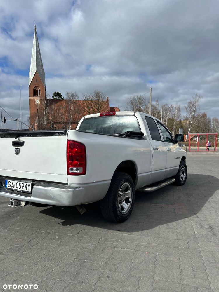 Dodge RAM - 4