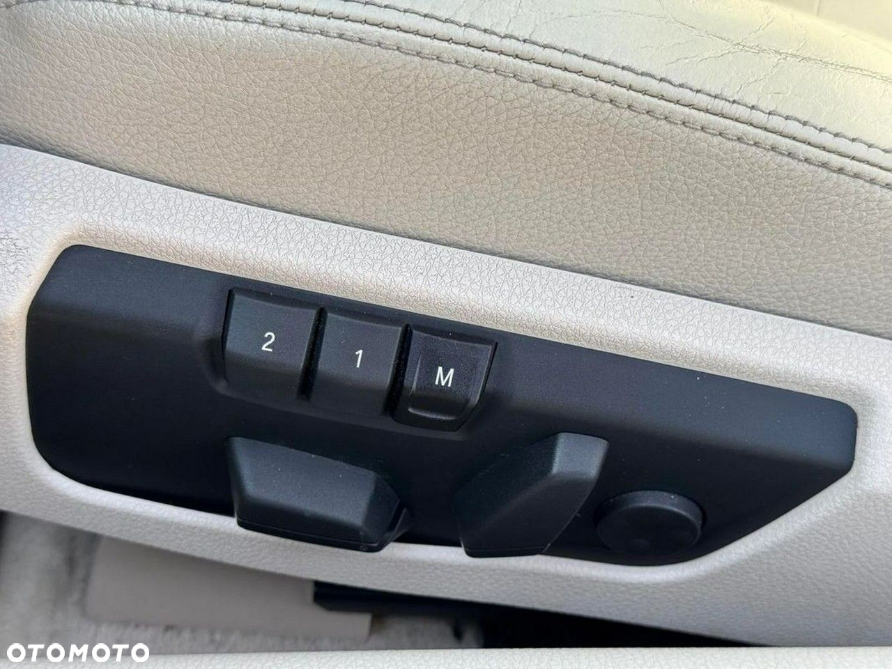 BMW Seria 6 650i xDrive Coupe - 27