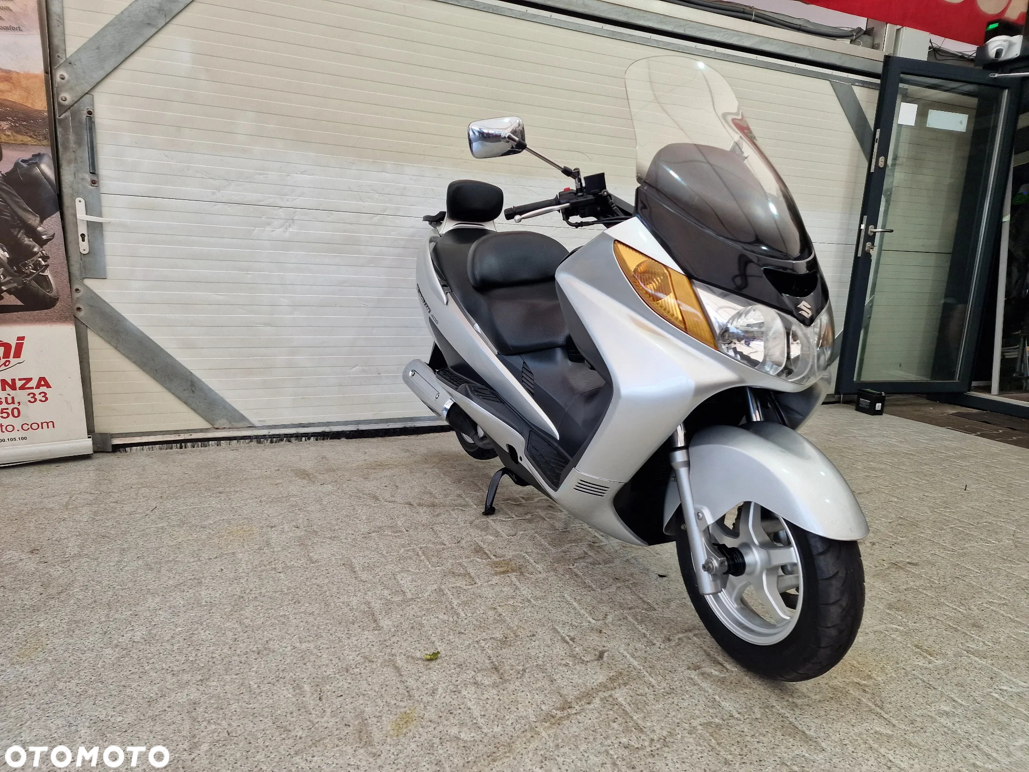 Suzuki Burgman - 14