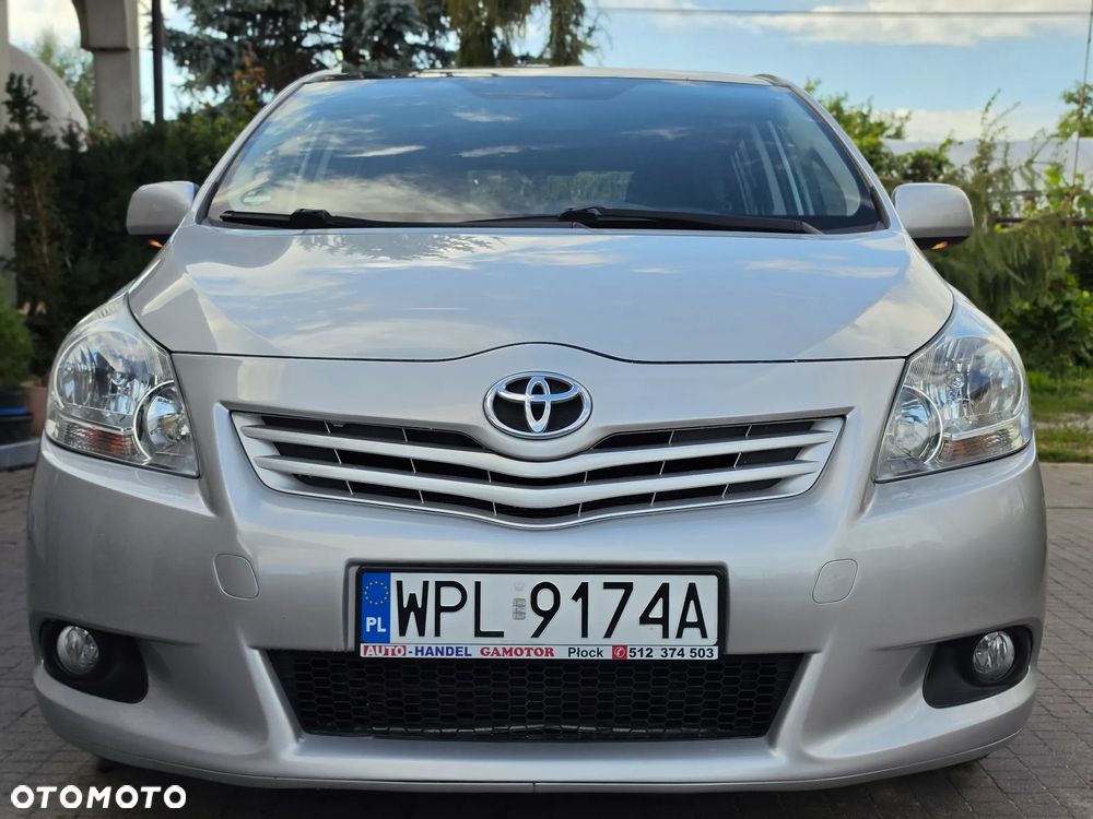 Toyota Verso - 2