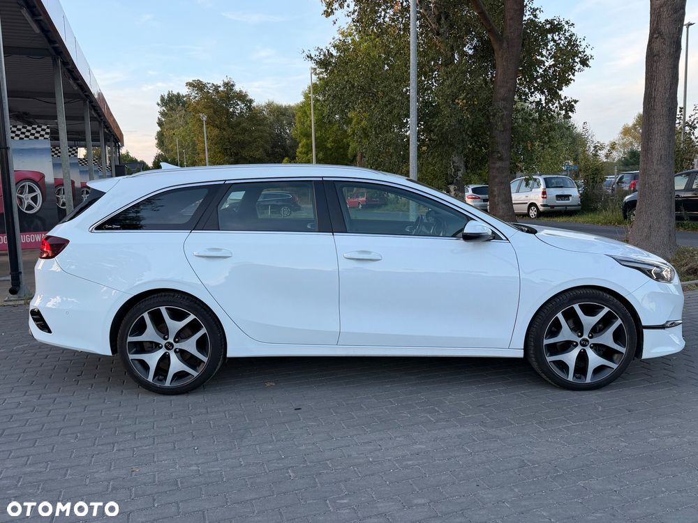 Kia Ceed - 7