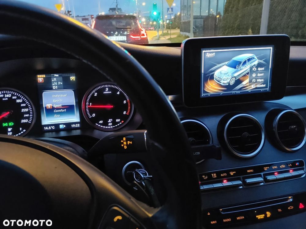 Mercedes-Benz Klasa C 200 (BlueTEC) d T 7G-TRONIC - 25
