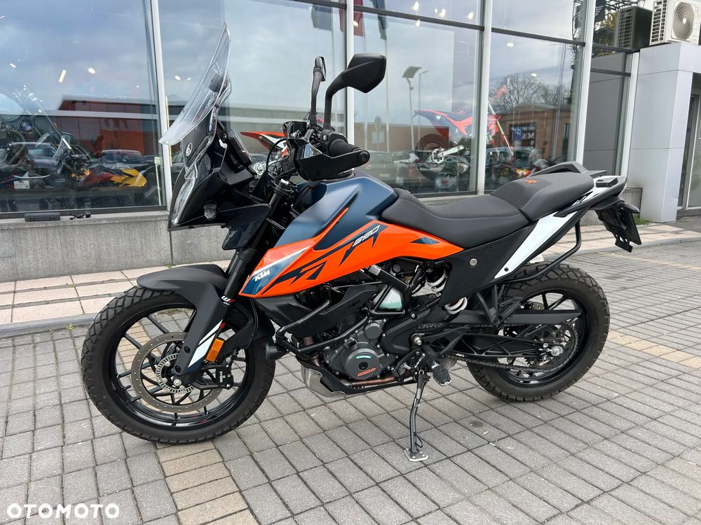 KTM Adventure - 1
