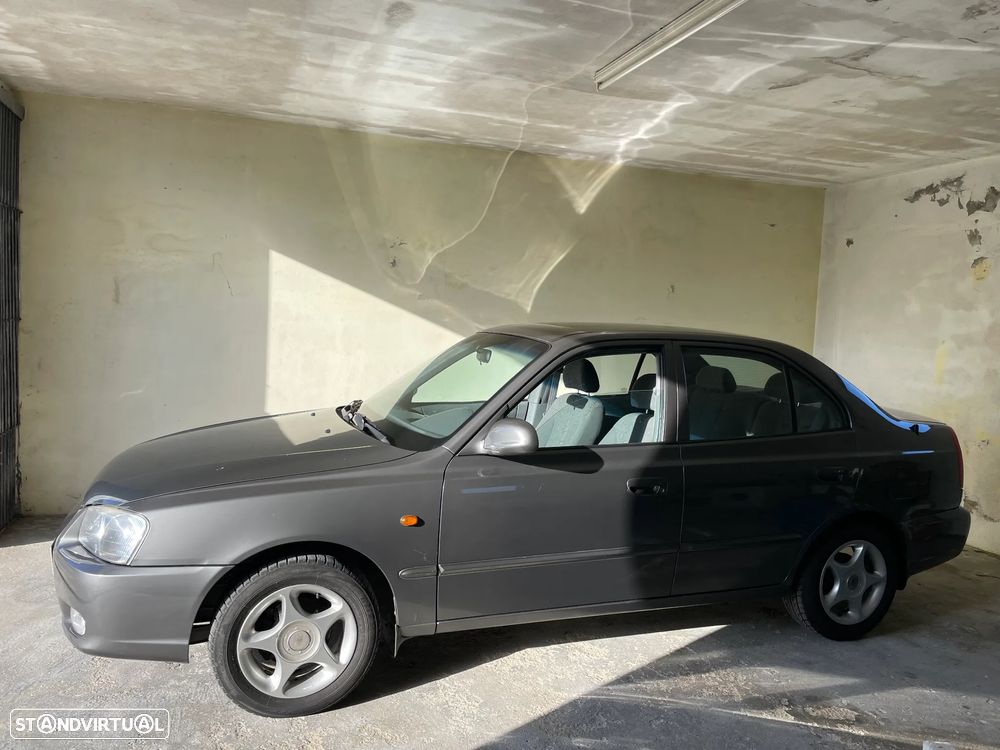 Hyundai Accent 1.3 GLS - 1