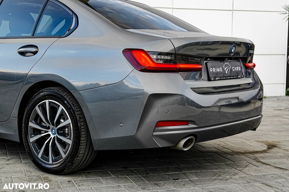 BMW Seria 3 320e Aut. Sport Line - 36