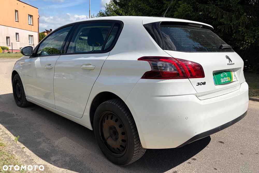 Peugeot 308 - 8