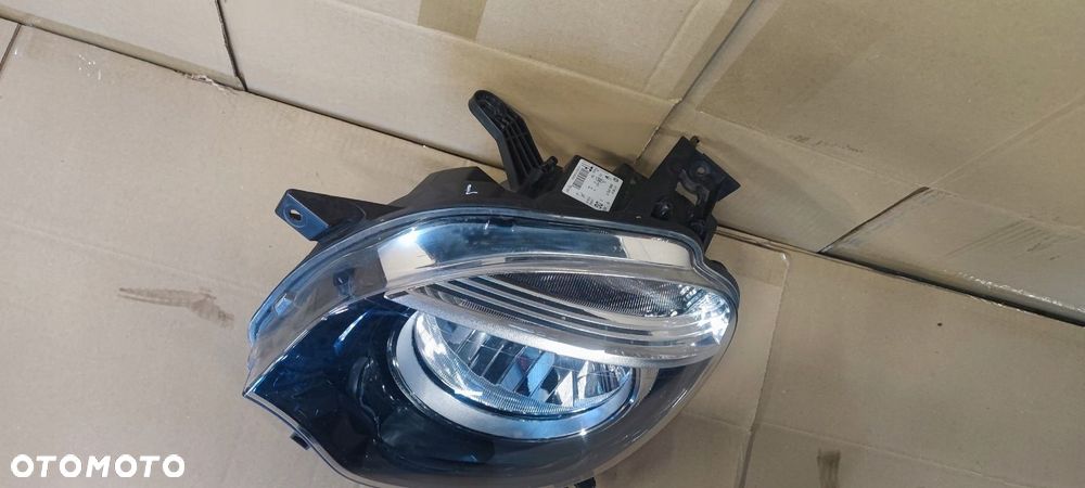 RENAULT TWINGO III 14-18r. LAMPA PRZÓD PRZEDNIA LEWA HELLA kpl. - 2