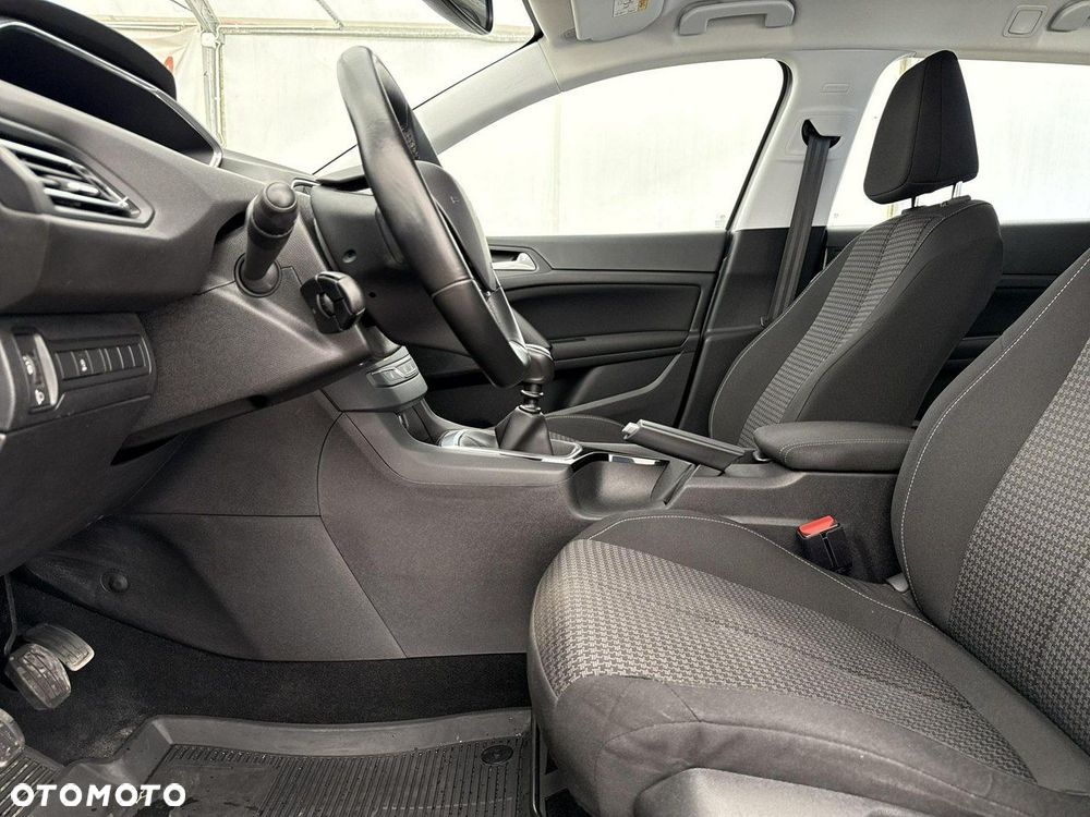Peugeot 308 - 13