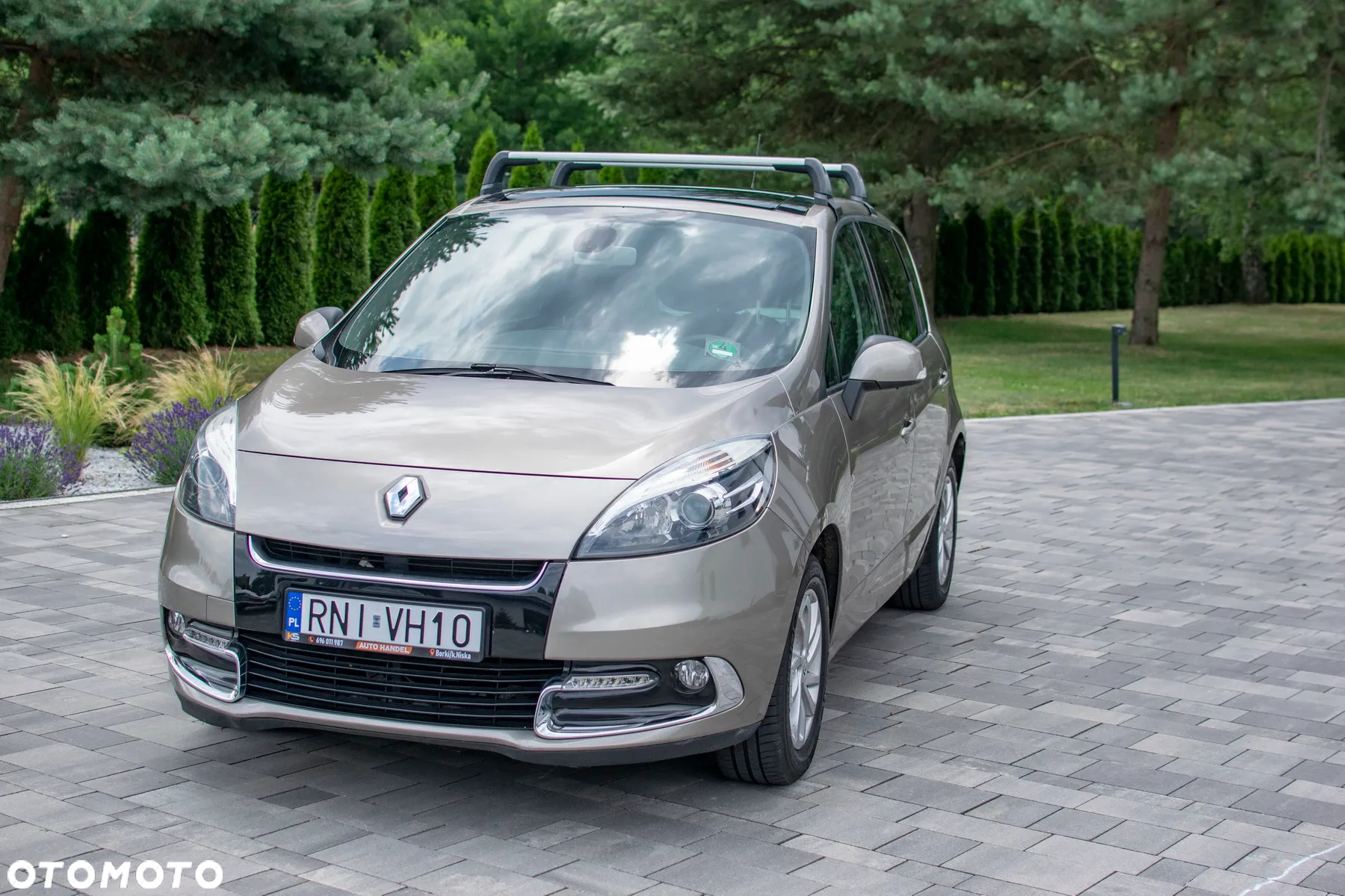 Renault Scenic - 8