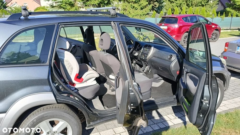 Toyota RAV4 2.0 VVT-i Sol - 10