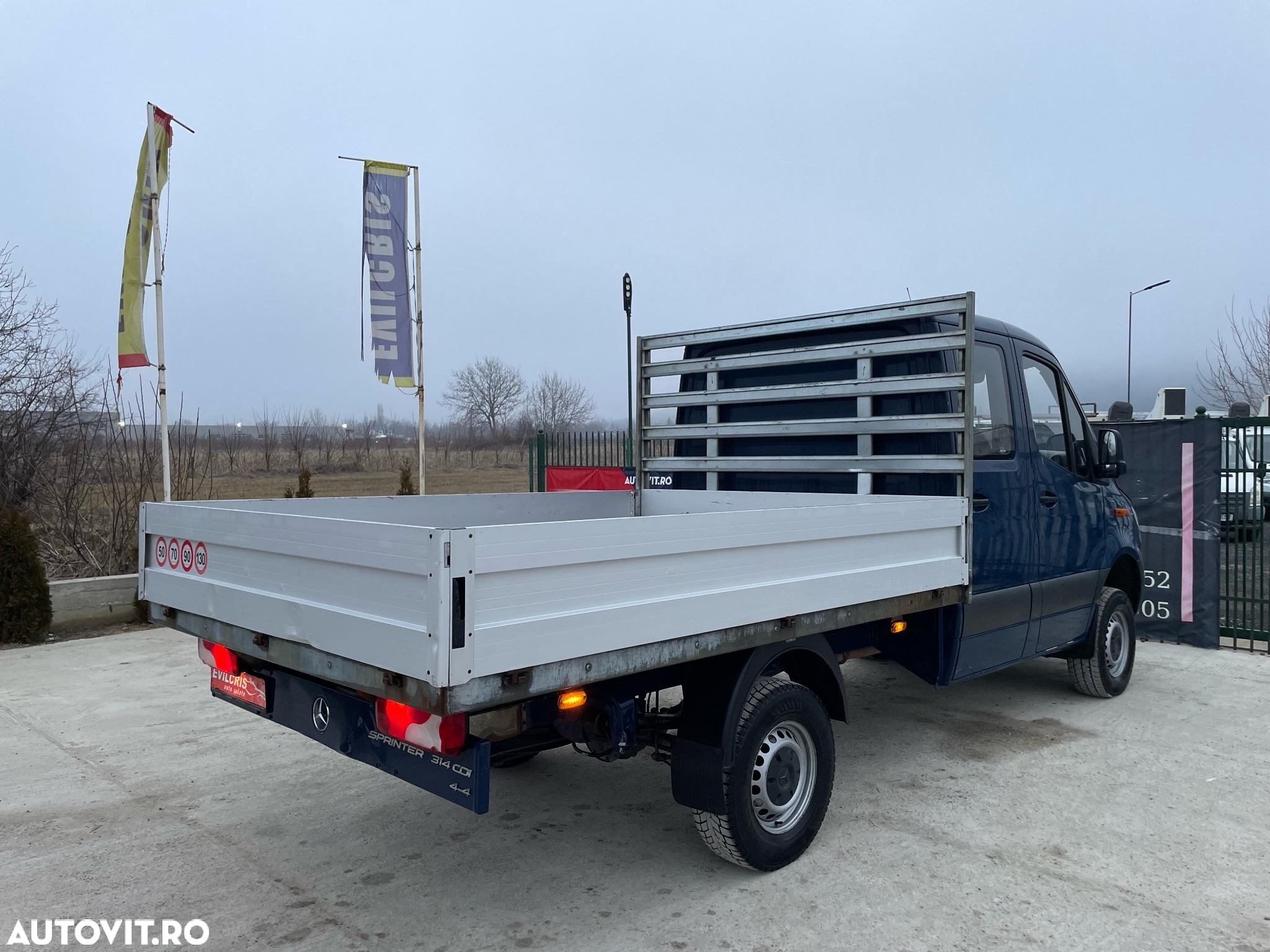 Mercedes-Benz Sprinter 4x4 DOKA - 13