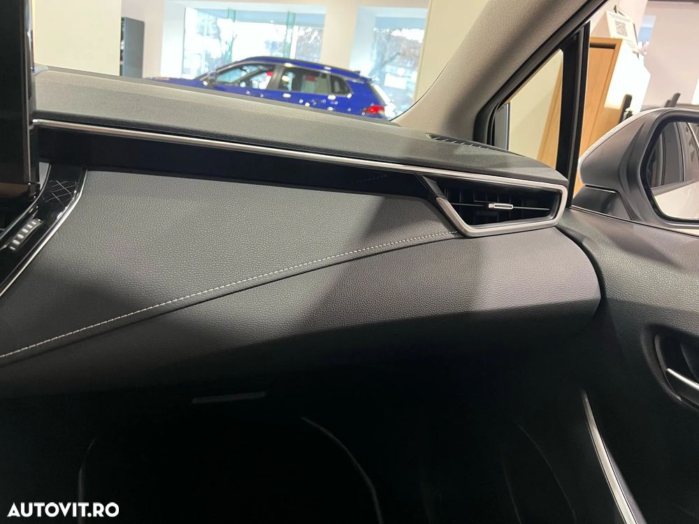 Toyota Corolla 1.8 HSD Business - 7