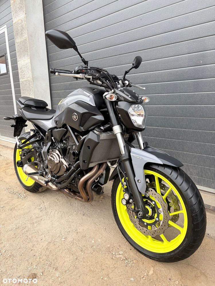 Yamaha MT - 1