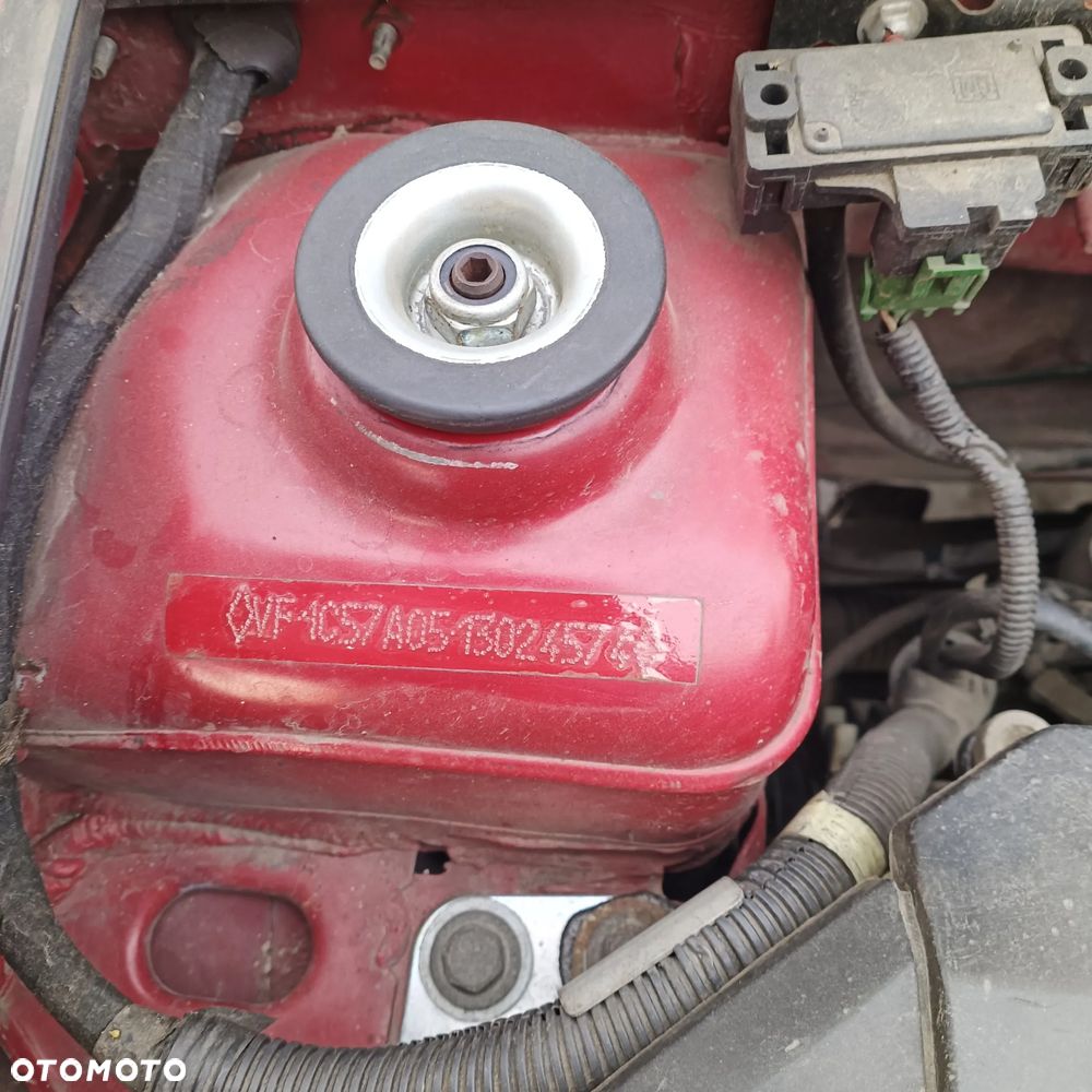 Renault Clio 1.2 RL - 24