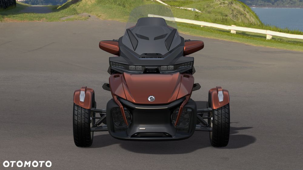 Can-Am Spyder - 8